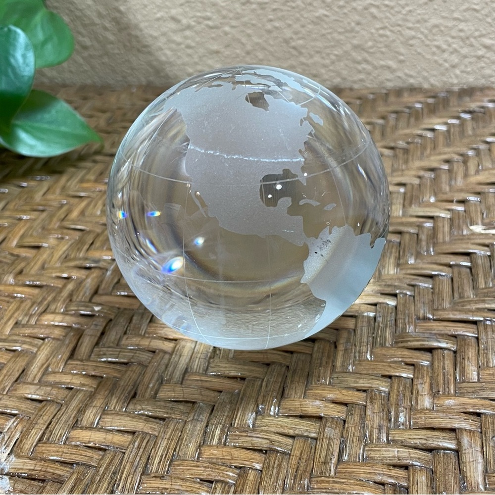 Vintage Glass World Globe Paper Weight Signed - Picture 4 of 9